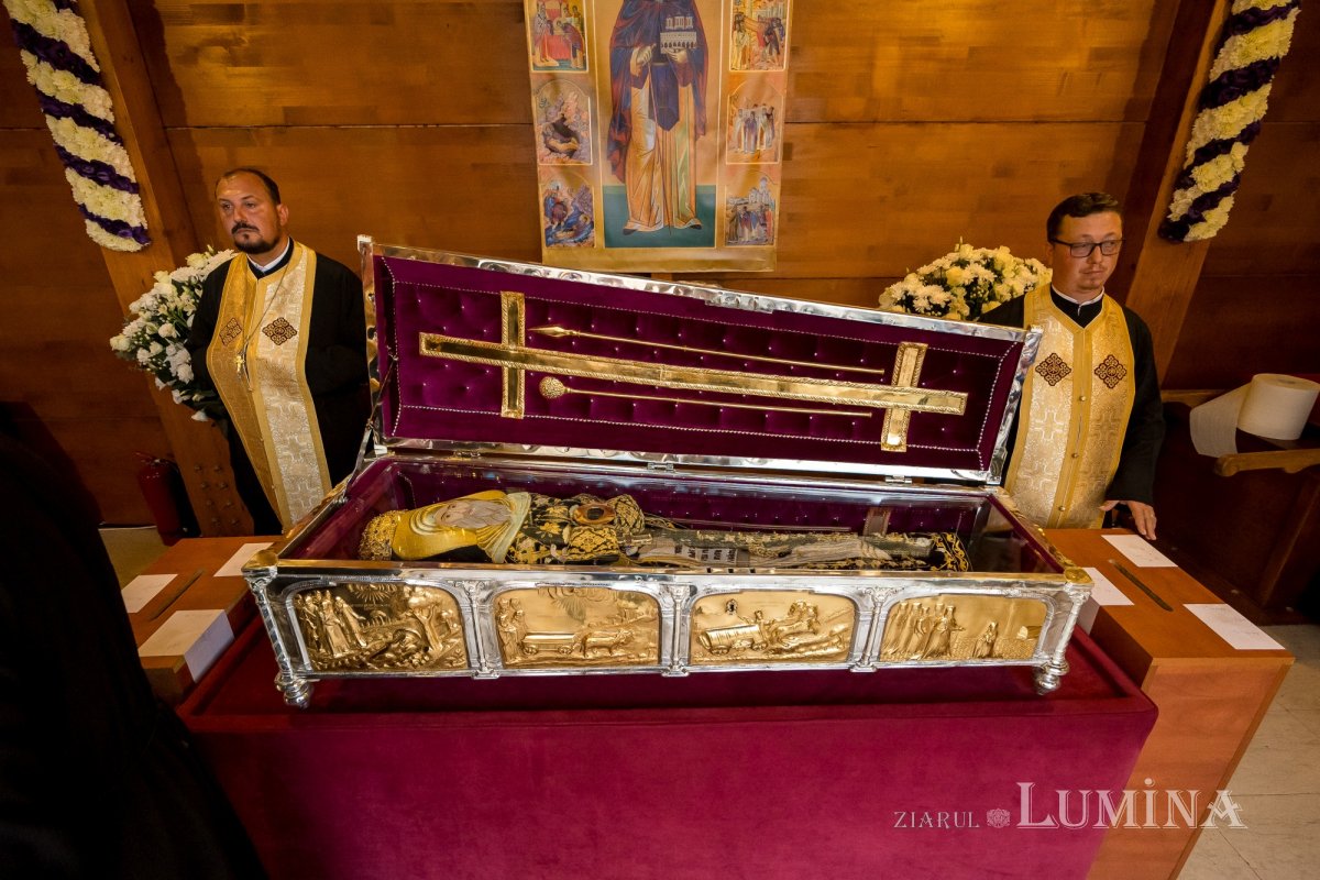 Sfântul Cuvios Dimitrie cel Nou i-a primit pe pelerini în cetatea sa 302983