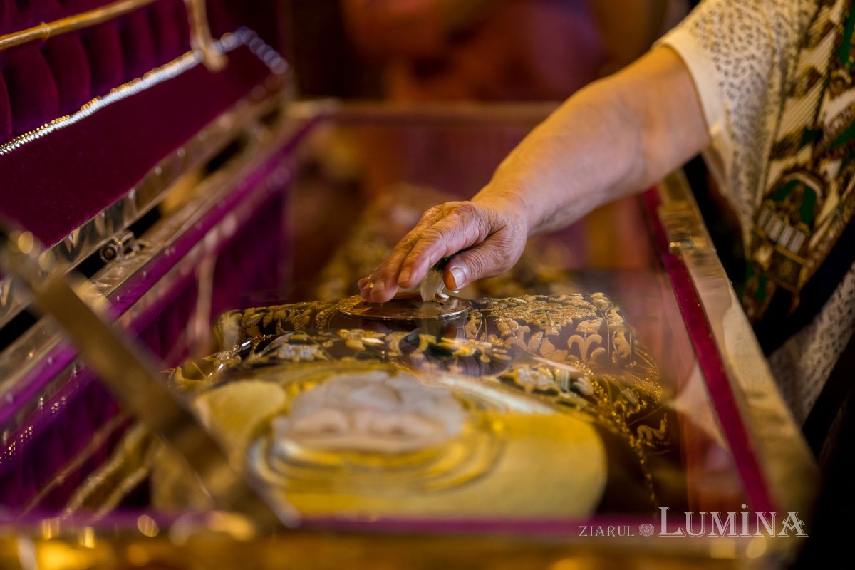 Sfântul Cuvios Dimitrie cel Nou i-a primit pe pelerini în cetatea sa 302988