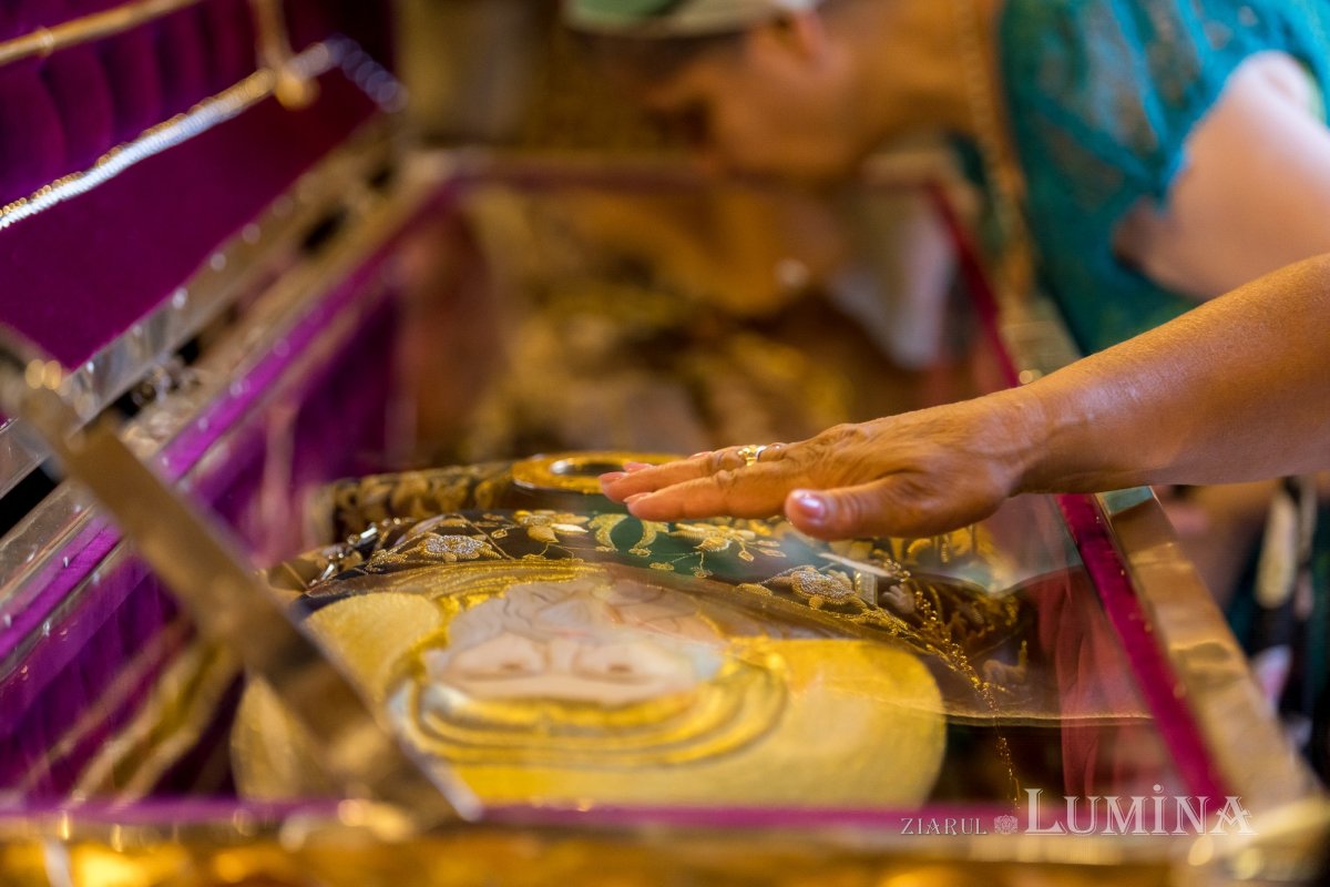 Sfântul Cuvios Dimitrie cel Nou i-a primit pe pelerini în cetatea sa 302989