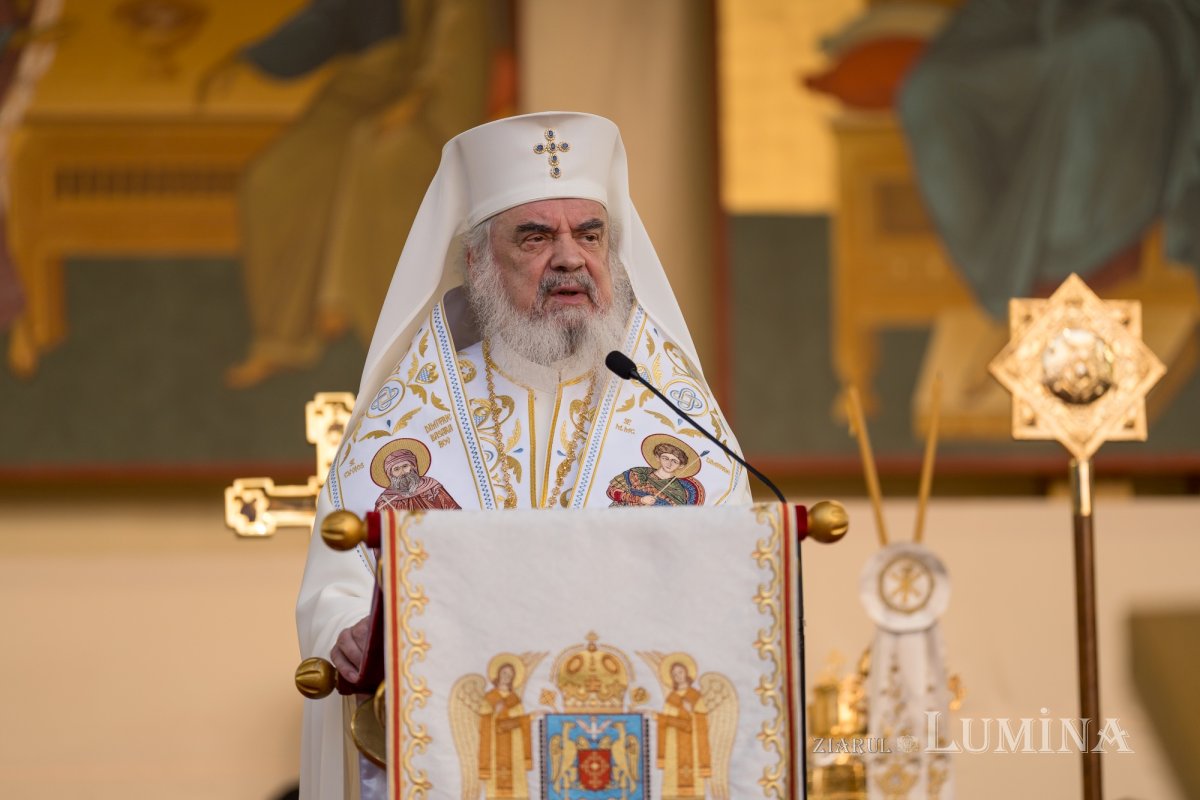 Sfântul Cuvios Dimitrie cel Nou i-a primit pe pelerini în cetatea sa 302991