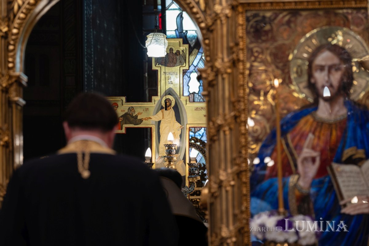Rugăciune de seară la Catedrala Patriarhală 303196
