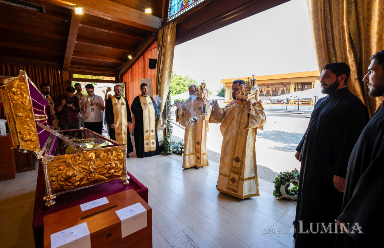 Rugăciune de seară la Catedrala Patriarhală 303201
