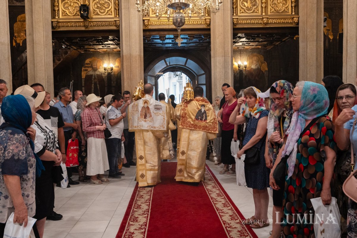 Rugăciune de seară la Catedrala Patriarhală 303224