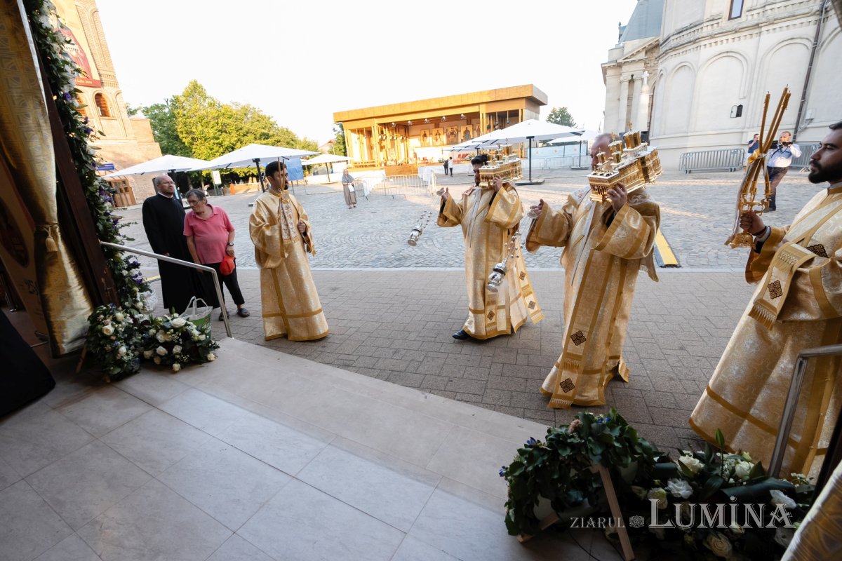Rugăciune de seară la Catedrala Patriarhală 303225