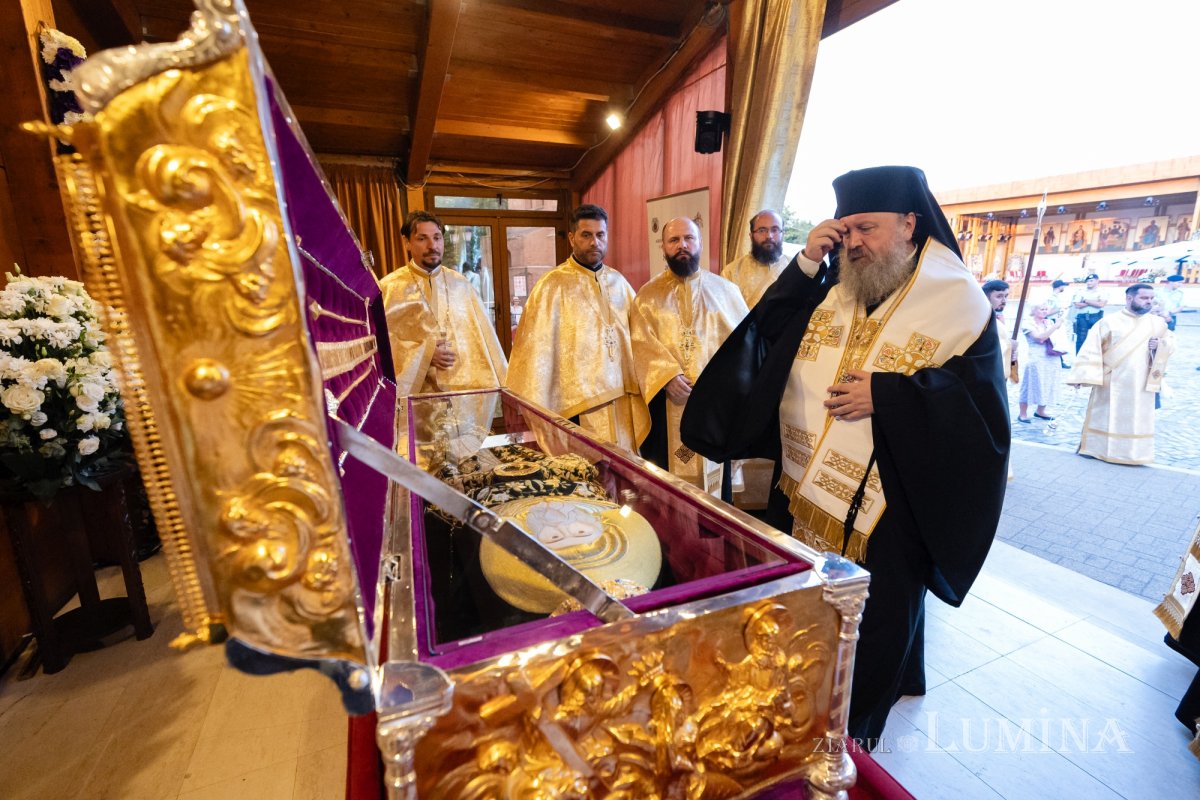 Rugăciune de seară la Catedrala Patriarhală 303232