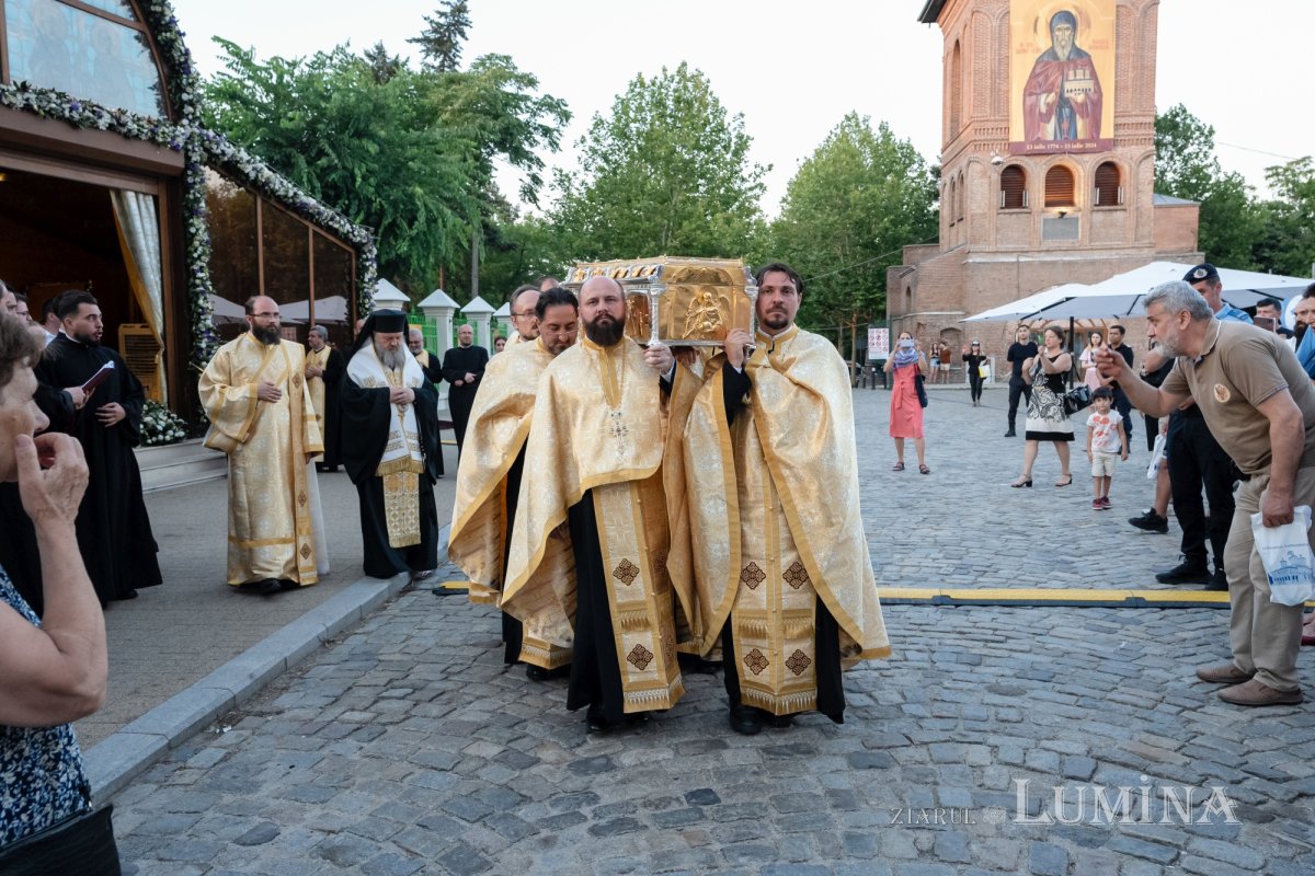 Rugăciune de seară la Catedrala Patriarhală 303234