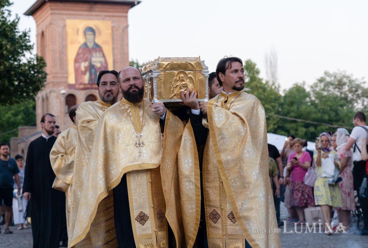 Rugăciune de seară la Catedrala Patriarhală 303235