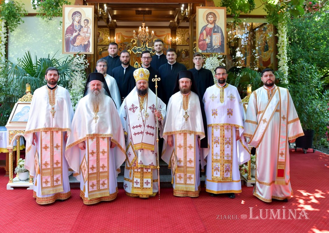 „Mântuitorul ne cheamă la un mod de viață superior” 303272