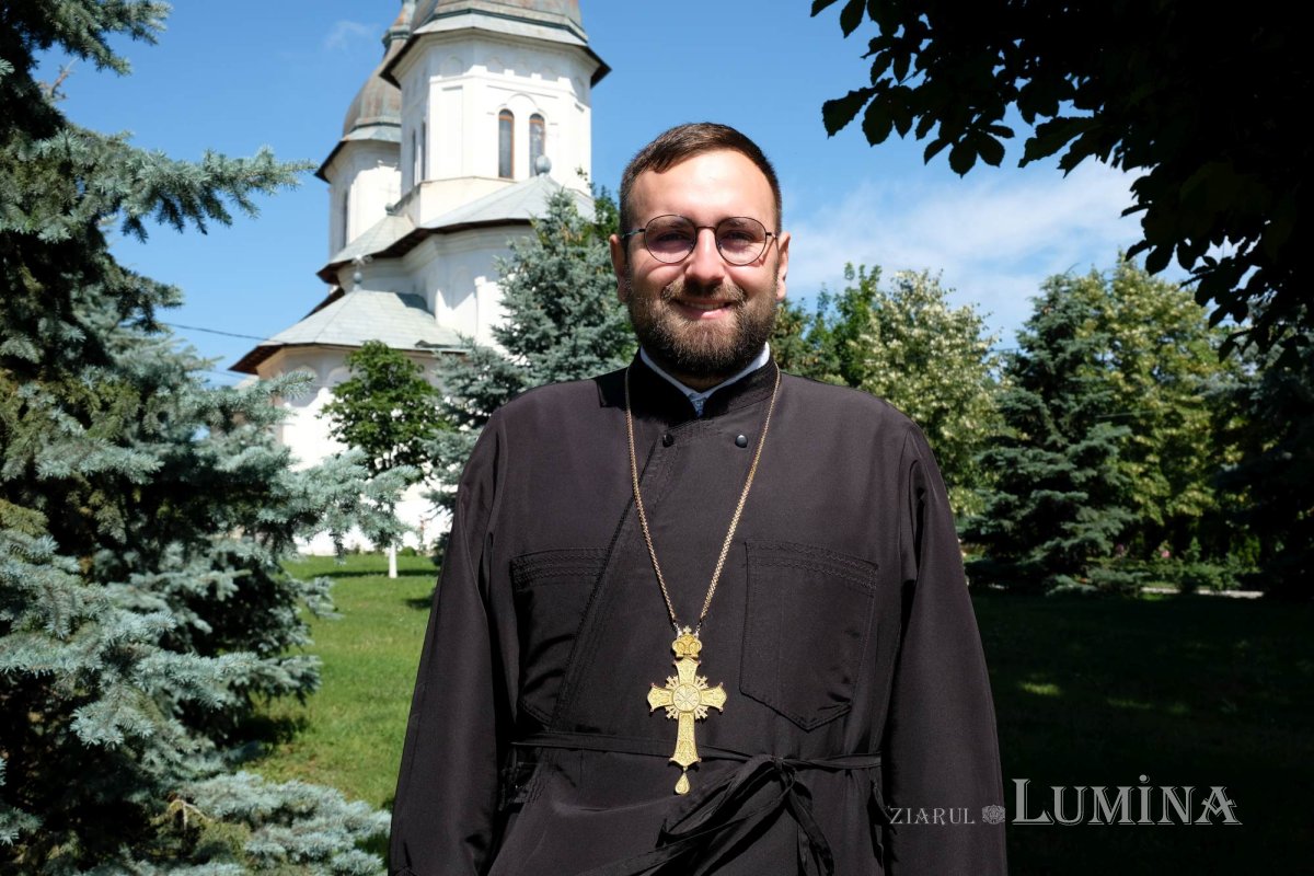 Pastorația partenerială cu tinerii din Episcopia Hușilor 303608