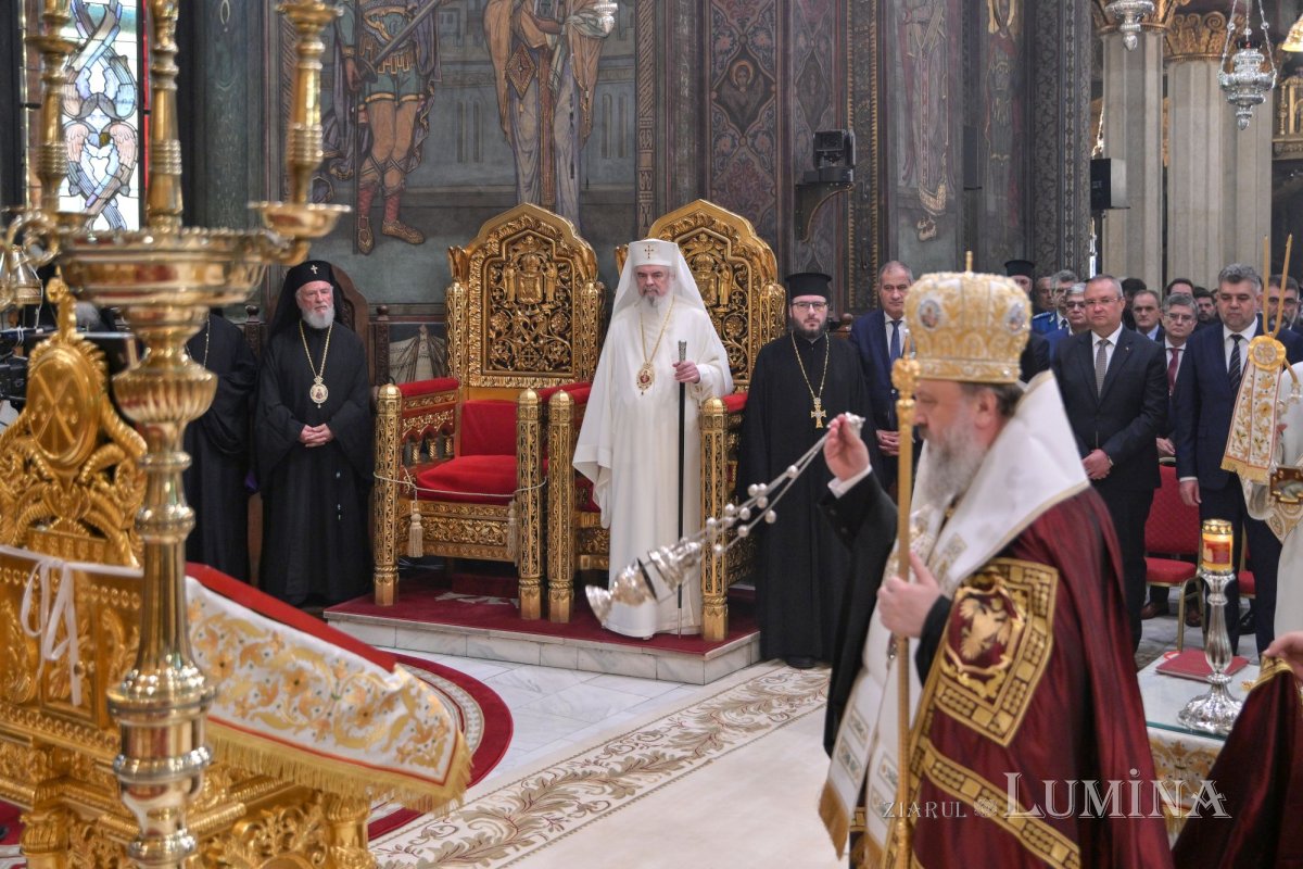 Rugăciune și mulțumire la aniversarea Patriarhului României  303838