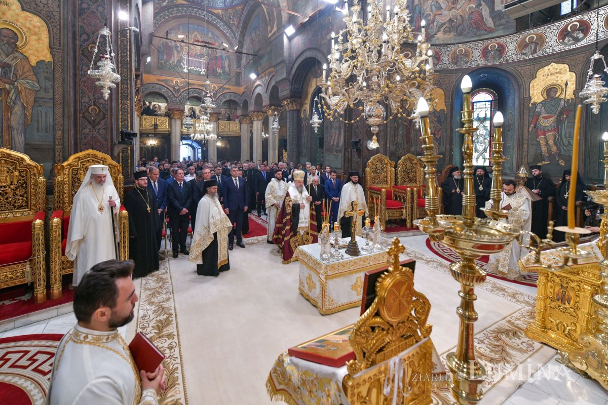 Rugăciune și mulțumire la aniversarea Patriarhului României  303841