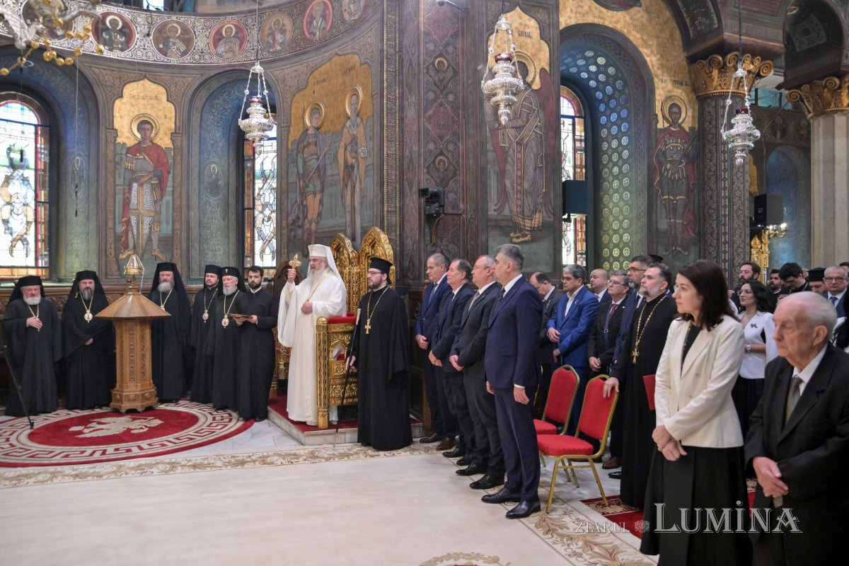 Rugăciune și mulțumire la aniversarea Patriarhului României  303861