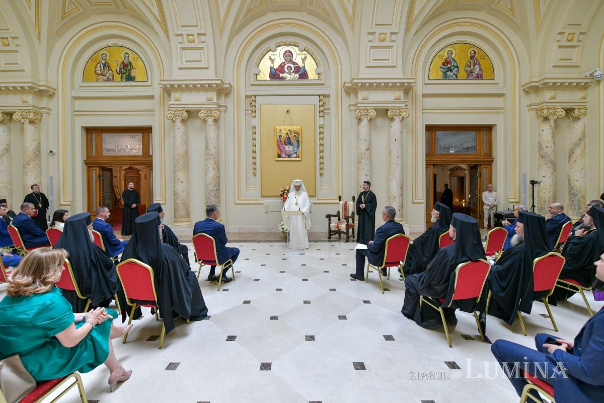 Rugăciune și mulțumire la aniversarea Patriarhului României  303873