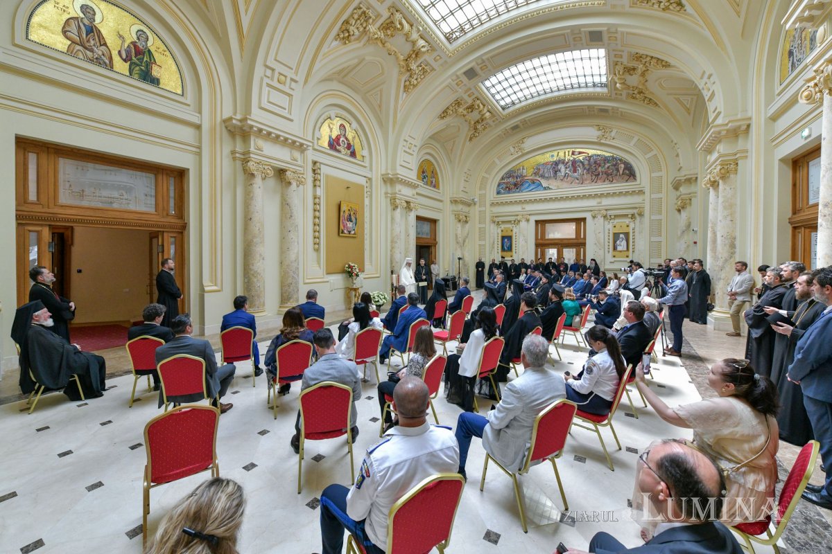 Rugăciune și mulțumire la aniversarea Patriarhului României  303874