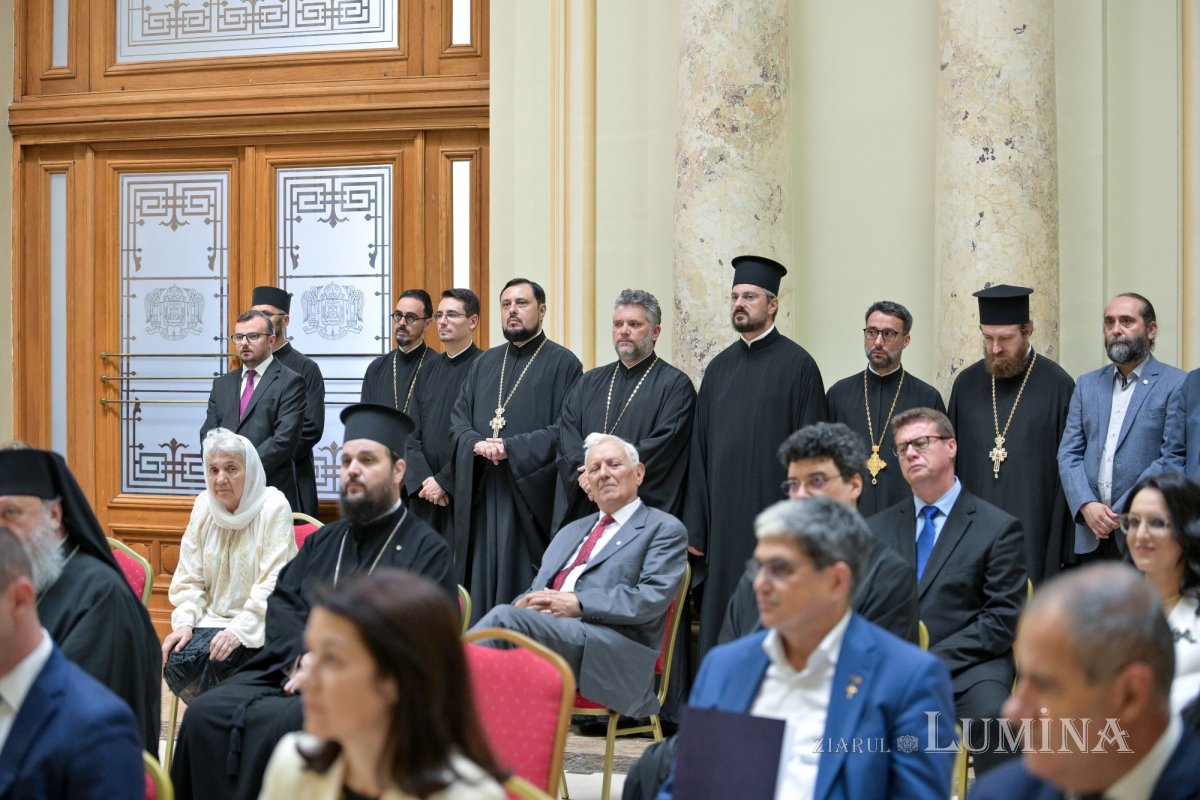 Rugăciune și mulțumire la aniversarea Patriarhului României  303879