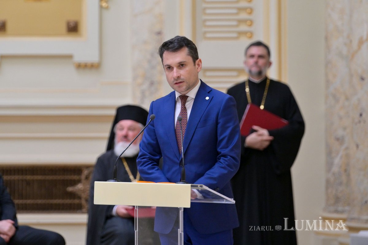 Rugăciune și mulțumire la aniversarea Patriarhului României  303887