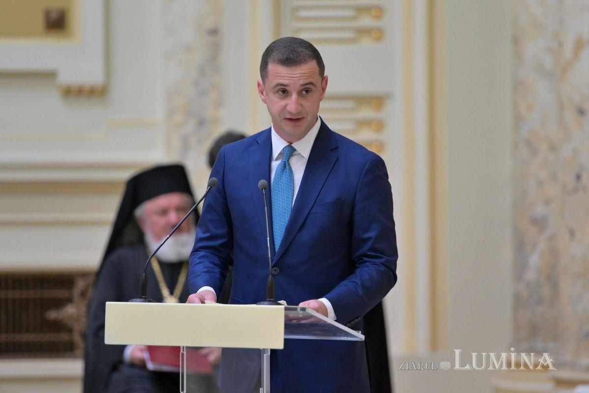 Rugăciune și mulțumire la aniversarea Patriarhului României  303890