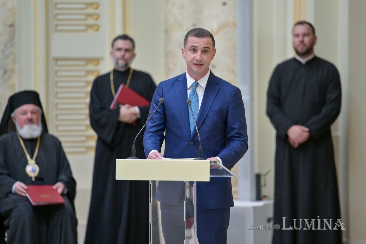 Rugăciune și mulțumire la aniversarea Patriarhului României  303891