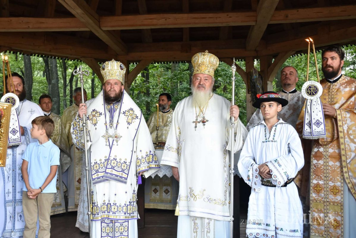 Hramul Mănăstirii „Sfânta Maria Magdalena” din Oarța de Sus 304027