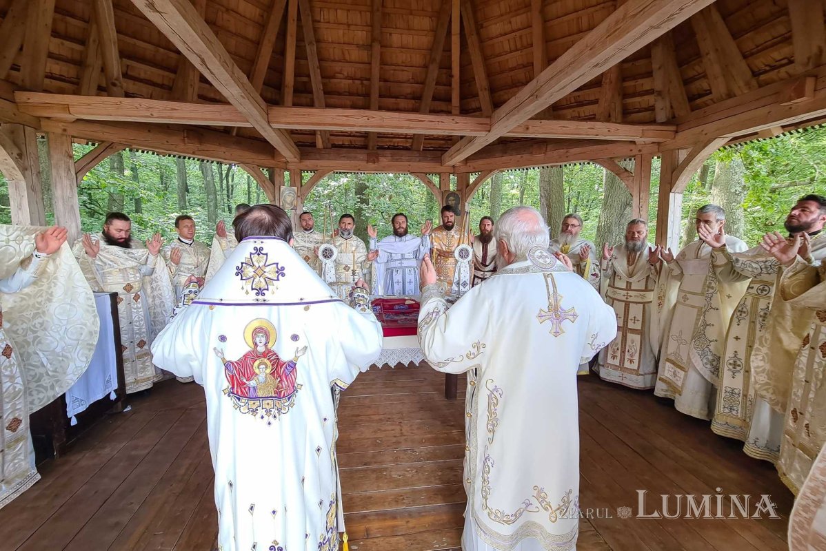 Hramul Mănăstirii „Sfânta Maria Magdalena” din Oarța de Sus 304028