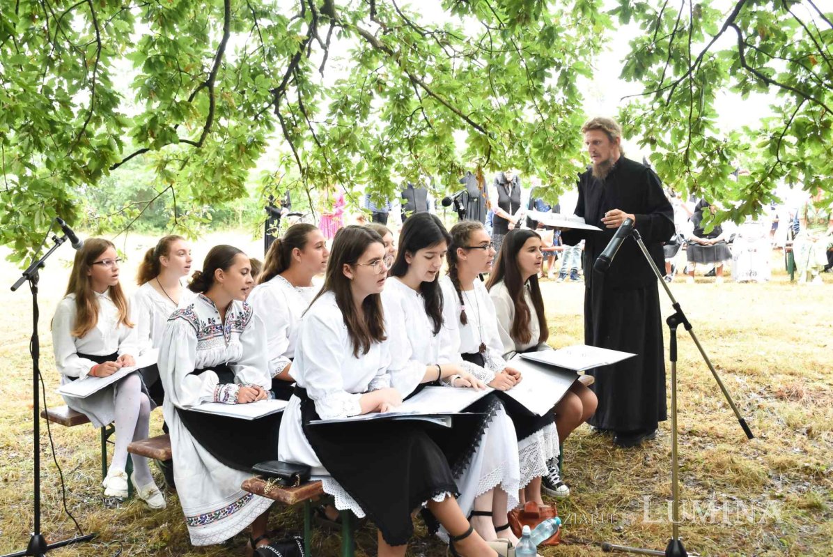 Hramul Mănăstirii „Sfânta Maria Magdalena” din Oarța de Sus 304029