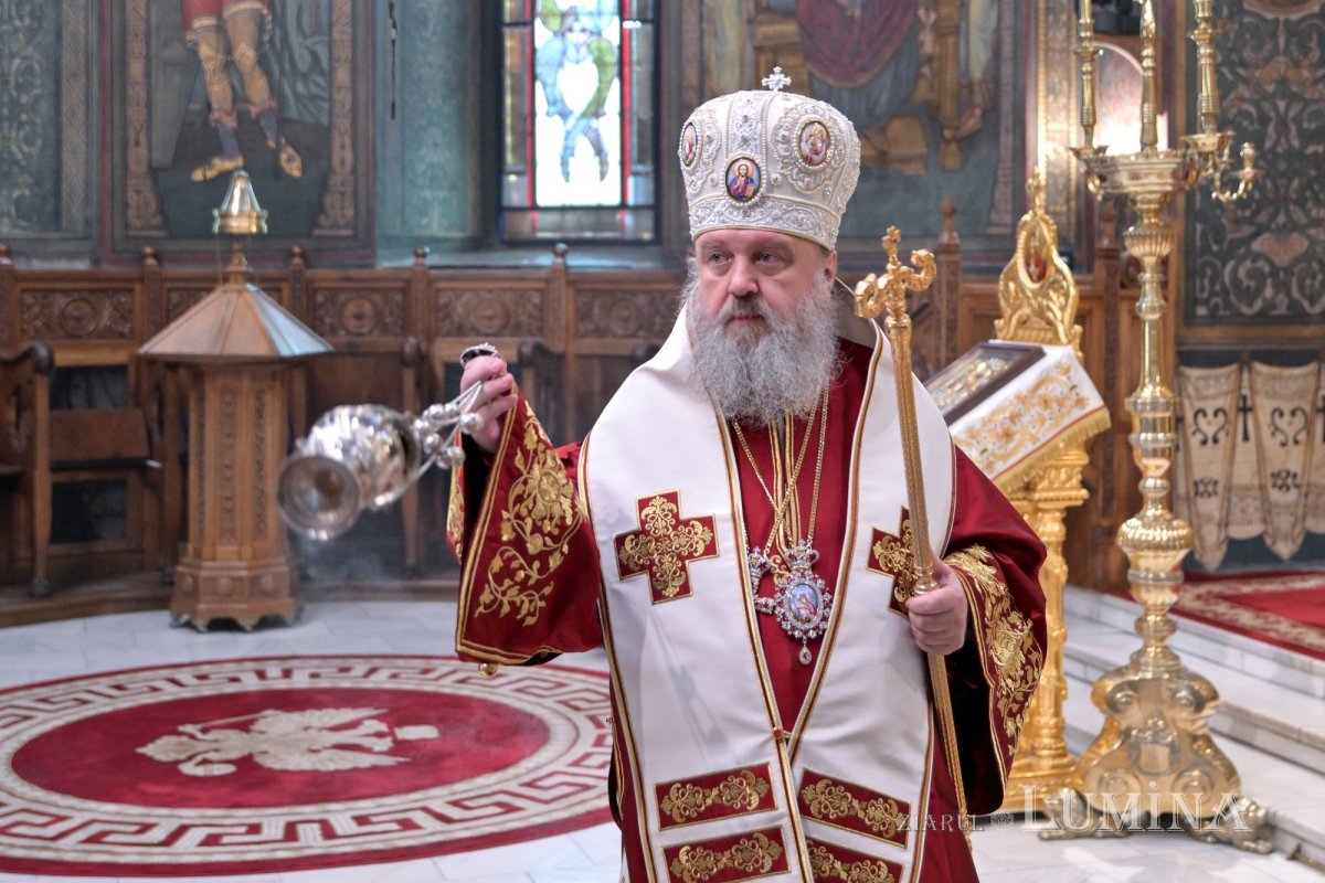 Patriarhii Iustin şi Teoctist au fost pomeniți la Catedrala Patriarhală 304310