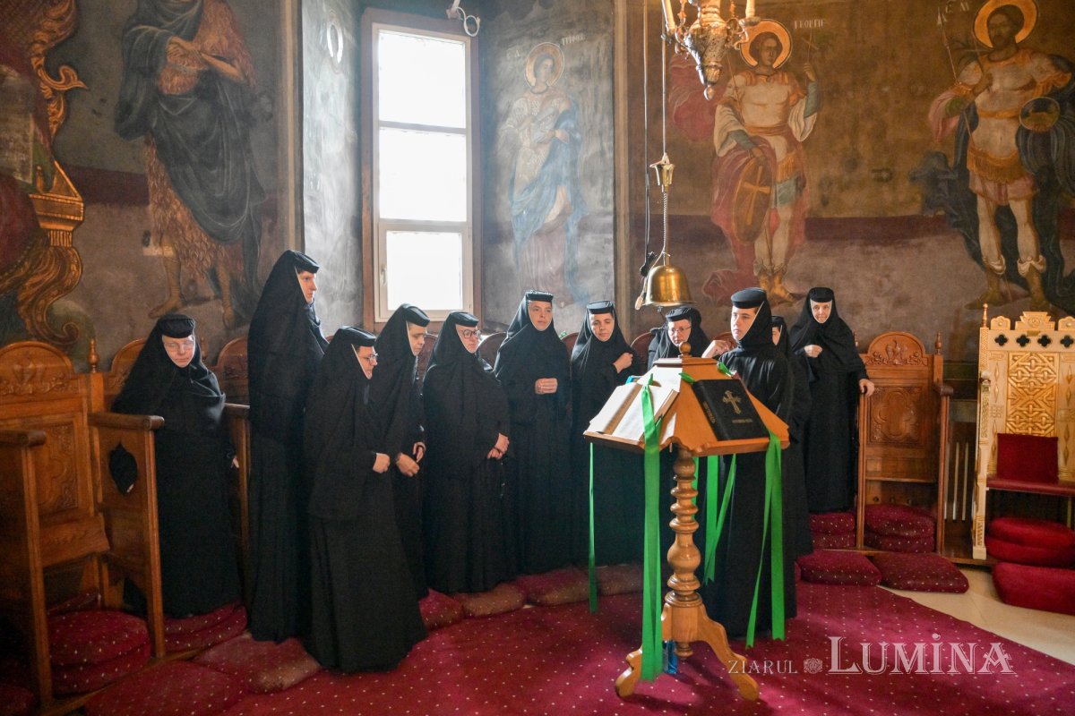 Binecuvântare pentru obștea unei mănăstiri misionare din Ilfov 304832