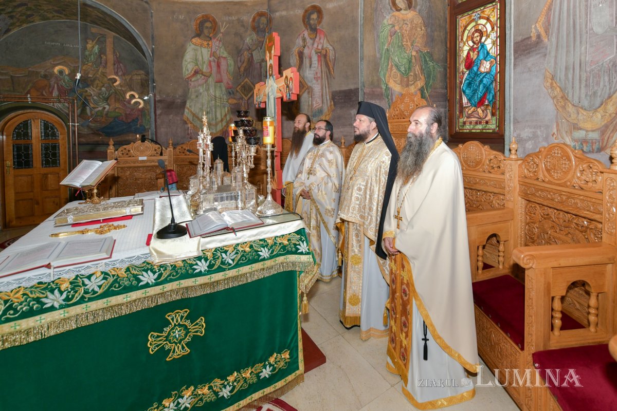 Binecuvântare pentru obștea unei mănăstiri misionare din Ilfov 304835