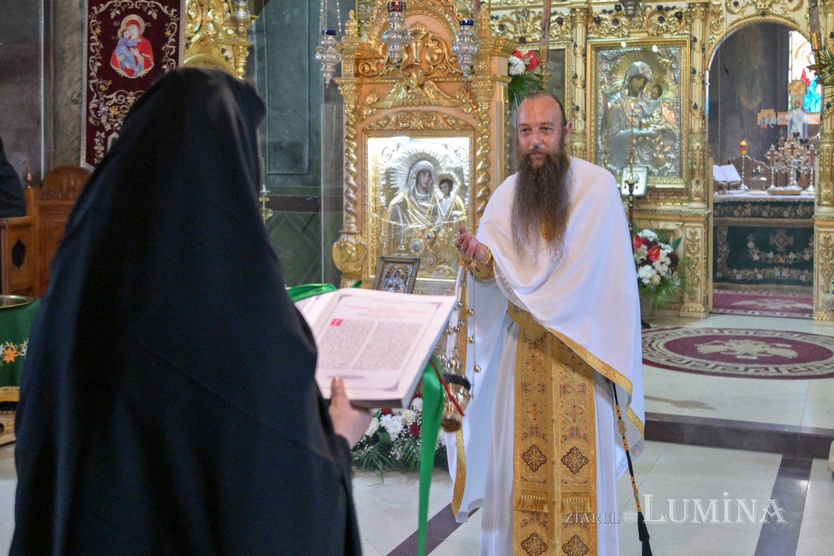 Binecuvântare pentru obștea unei mănăstiri misionare din Ilfov 304837