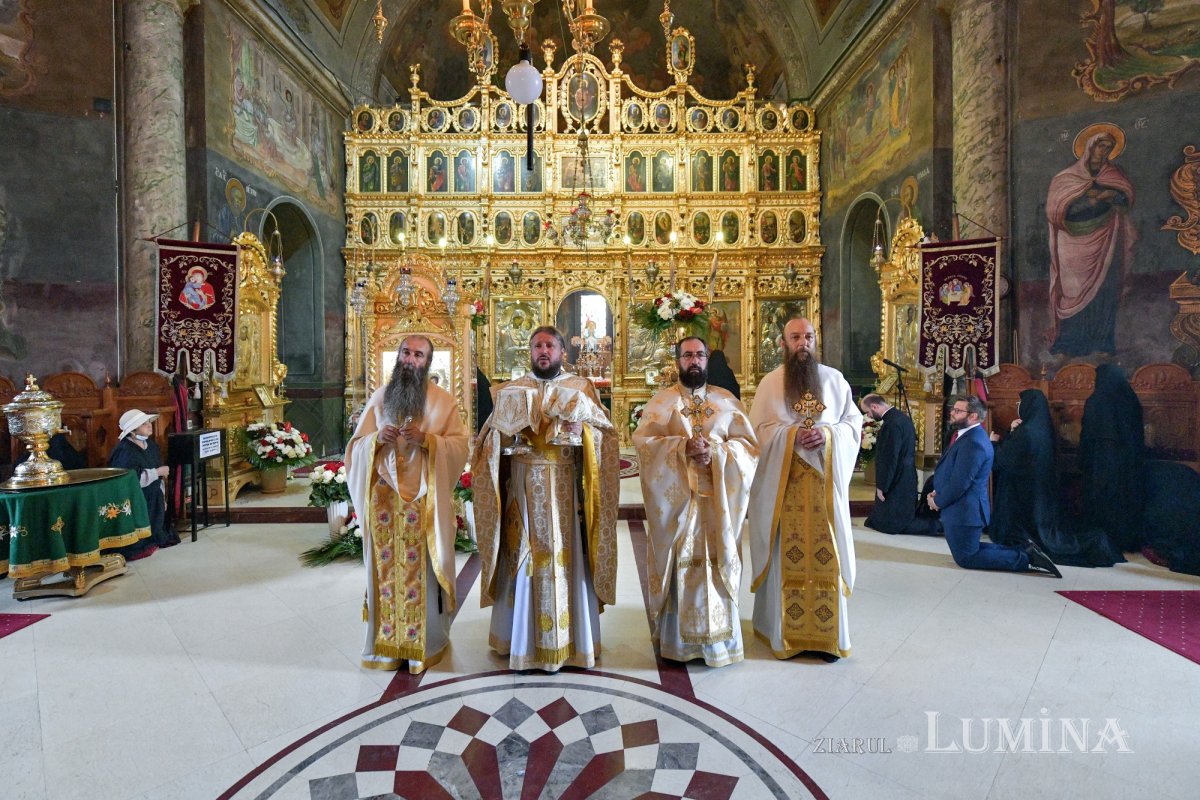 Binecuvântare pentru obștea unei mănăstiri misionare din Ilfov 304842