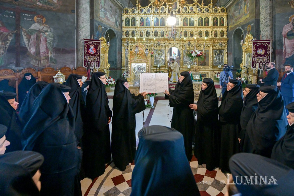 Binecuvântare pentru obștea unei mănăstiri misionare din Ilfov 304844