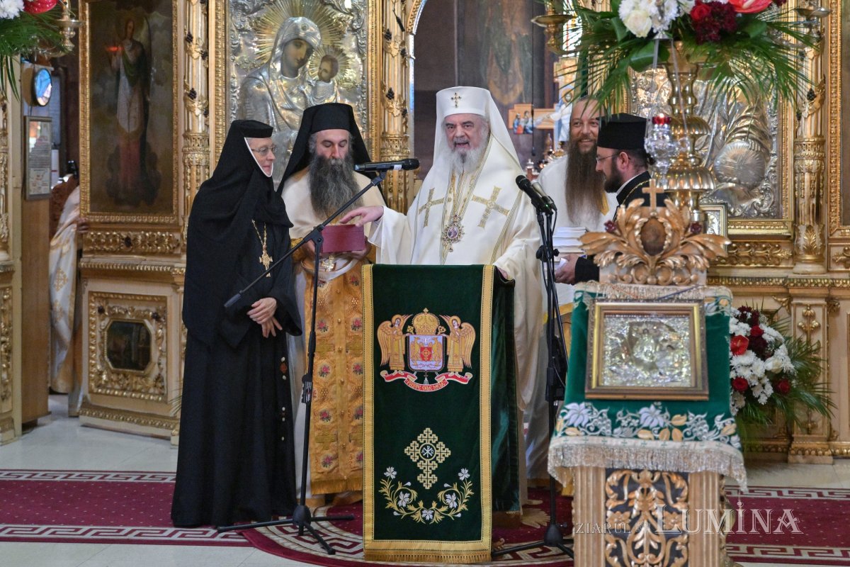 Binecuvântare pentru obștea unei mănăstiri misionare din Ilfov 304857