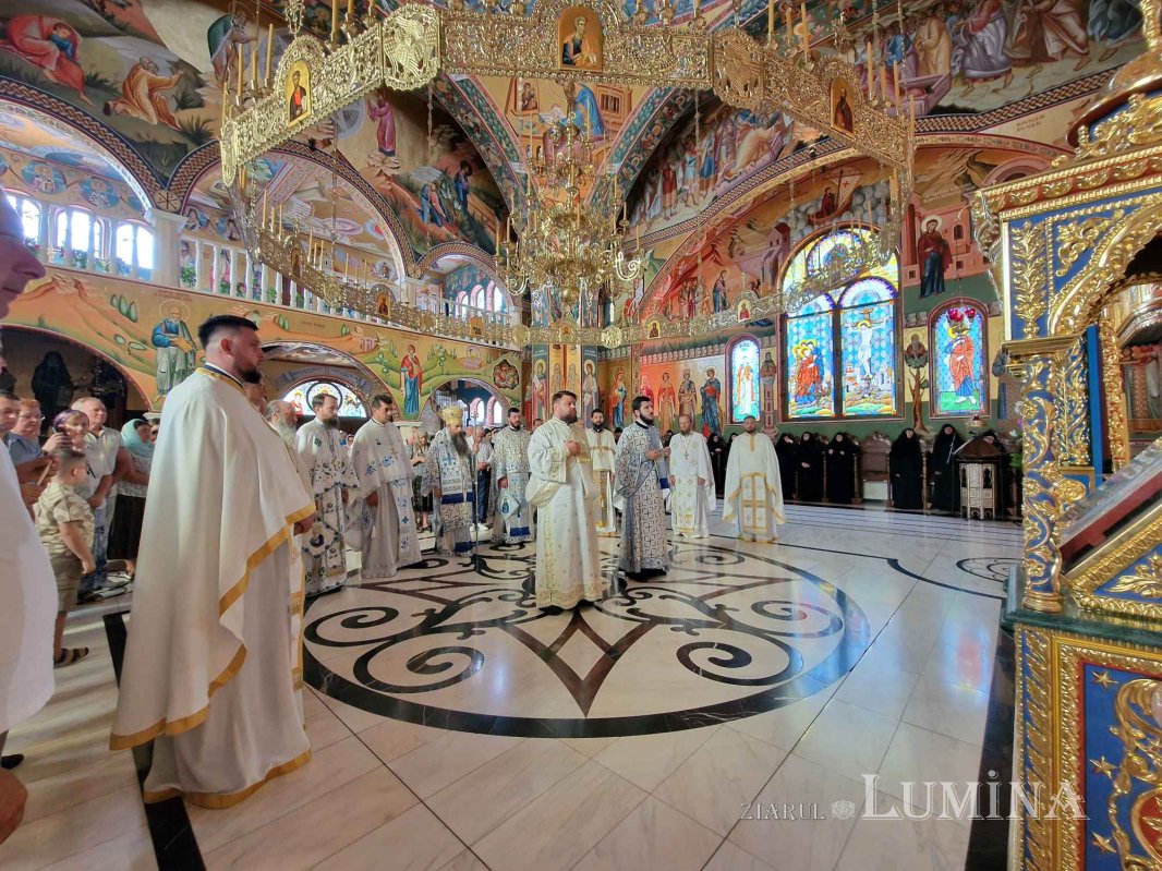 Popas de rugăciune la mănăstirea teleormăneană Pantocrator 304916