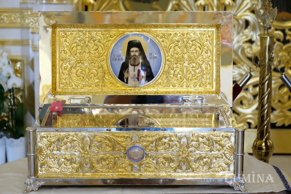Sfântul Ioan Iacob de la Neamț, prăznuit la Paraclisul Catedralei Naționale 304943
