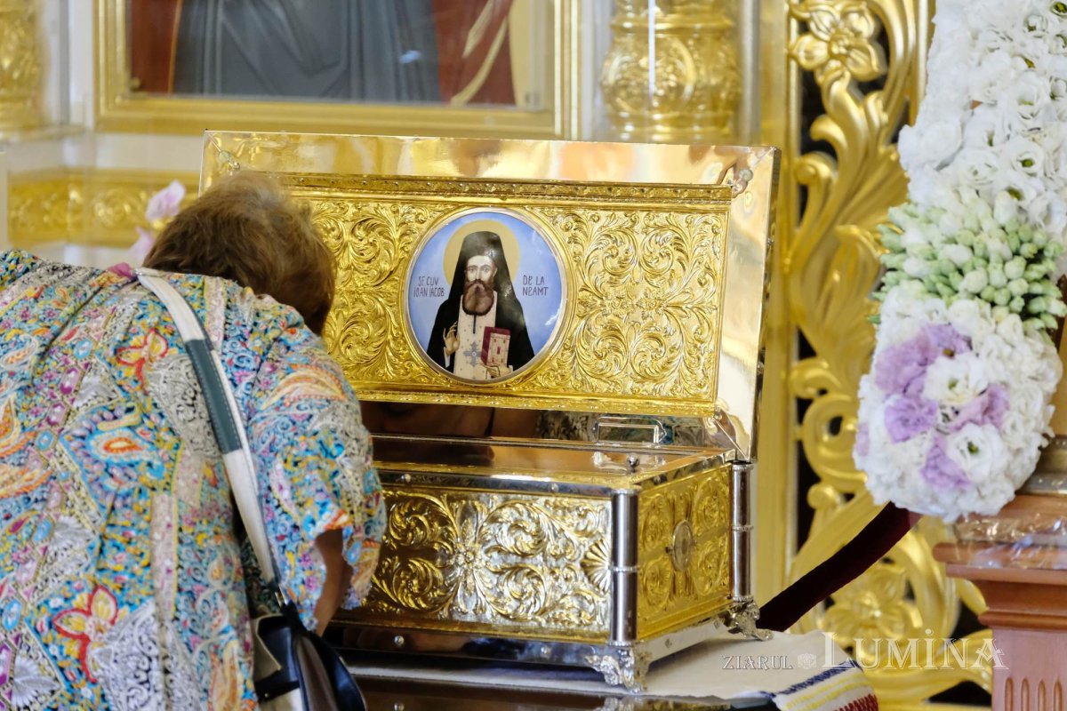 Sfântul Ioan Iacob de la Neamț, prăznuit la Paraclisul Catedralei Naționale 304944