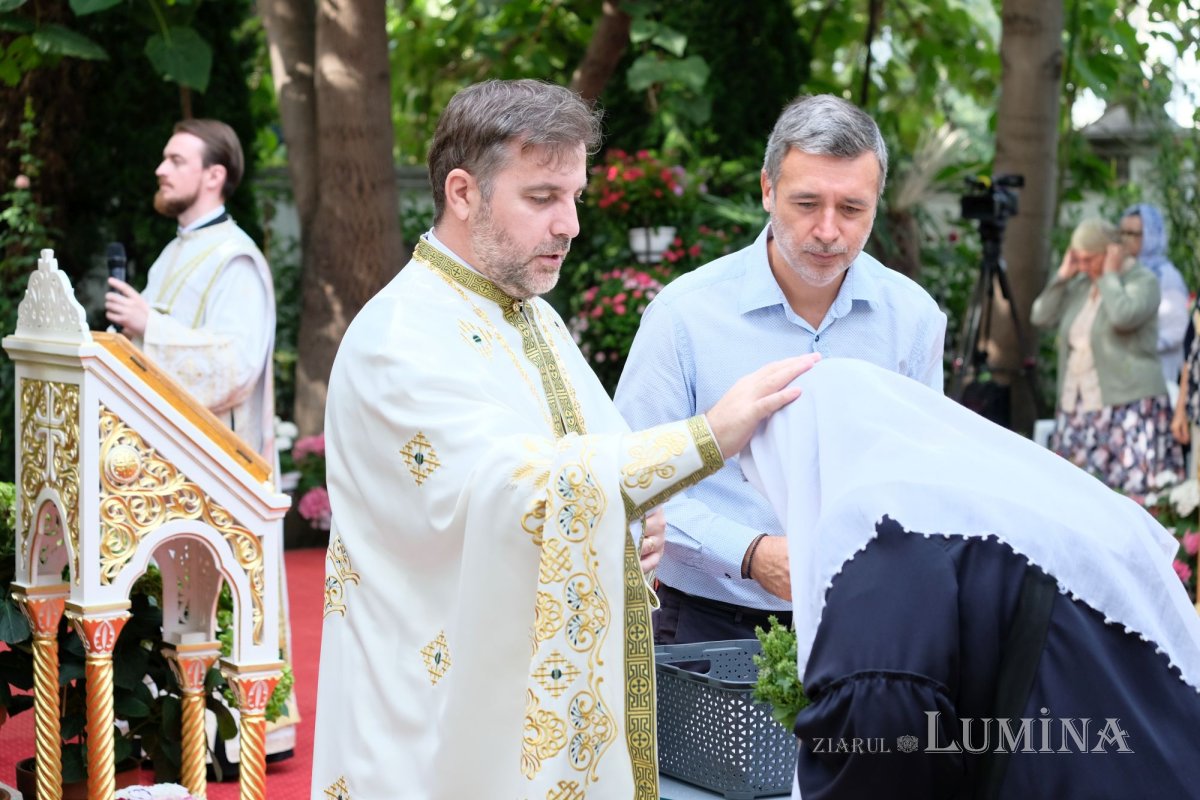 Sfântul Ioan Iacob de la Neamț, prăznuit la Paraclisul Catedralei Naționale 304951