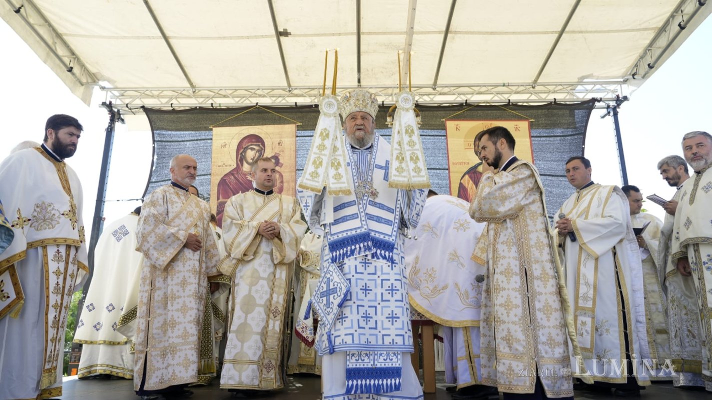 Sfințiri în comunitățile din Buzăiel și Vama Buzăului, județul Brașov 305745