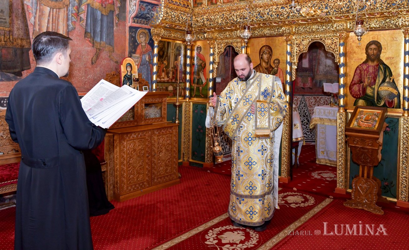 Adormirea Maicii Domnului, părtășia ei la taina vieții veșnice 305991