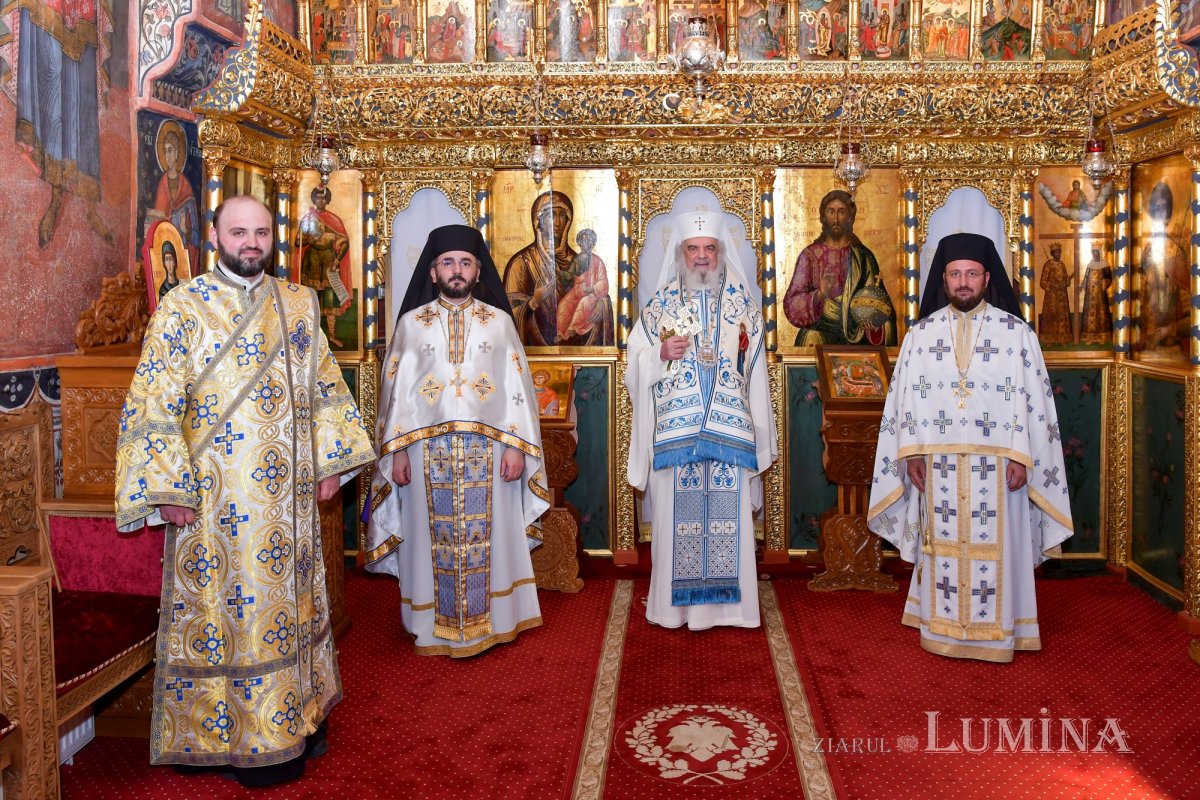 Adormirea Maicii Domnului, părtășia ei la taina vieții veșnice 305995