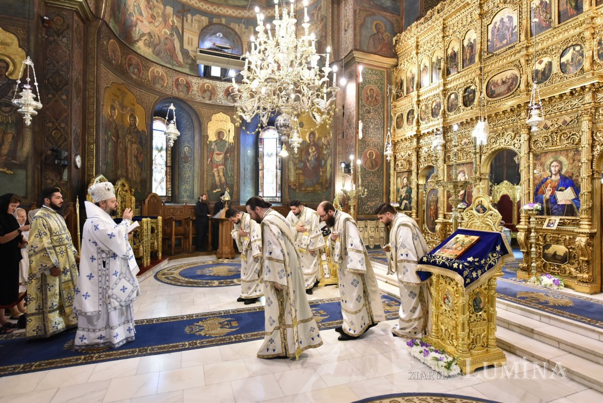 Preacinstirea Maicii Domnului la Catedrala Patriarhală 305962