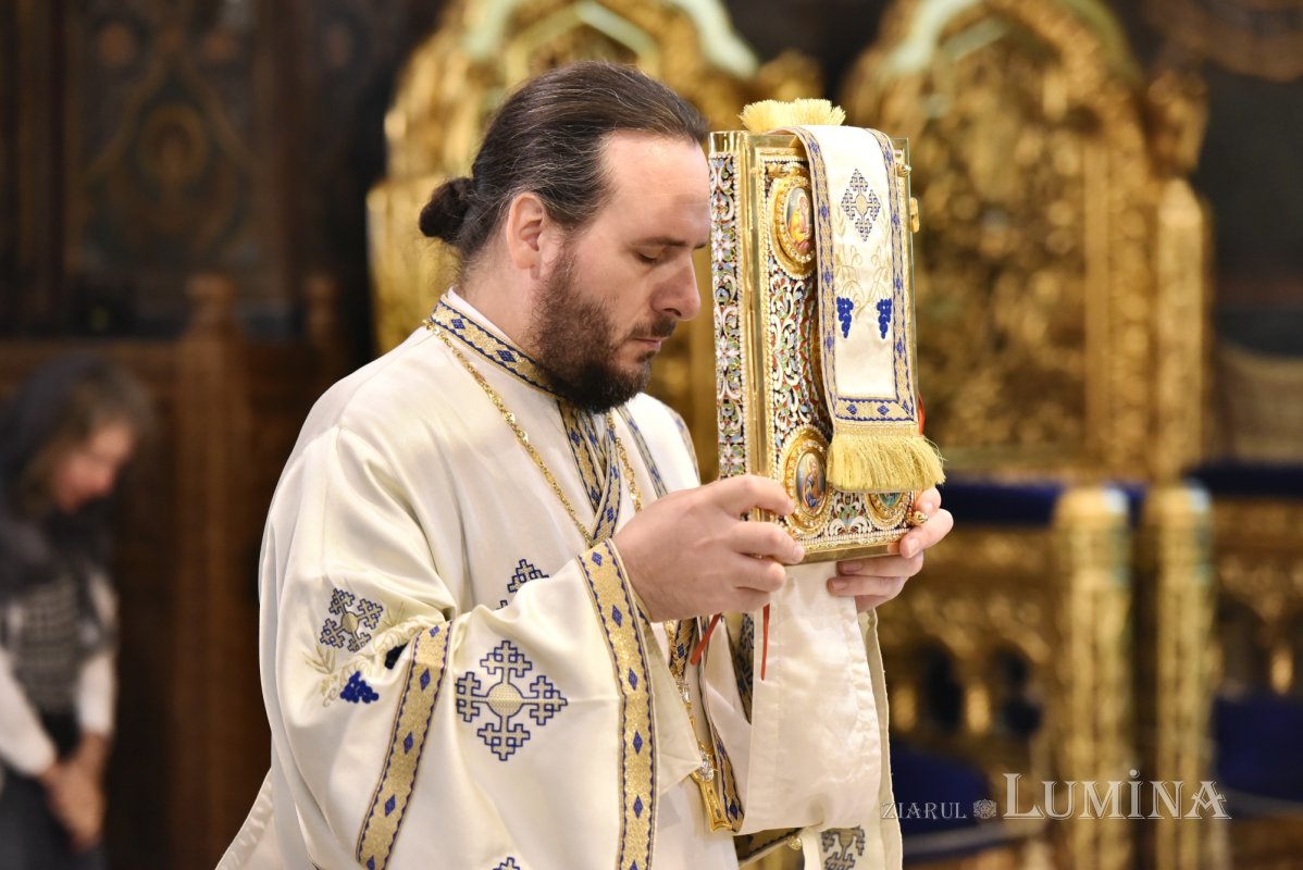 Preacinstirea Maicii Domnului la Catedrala Patriarhală 305971