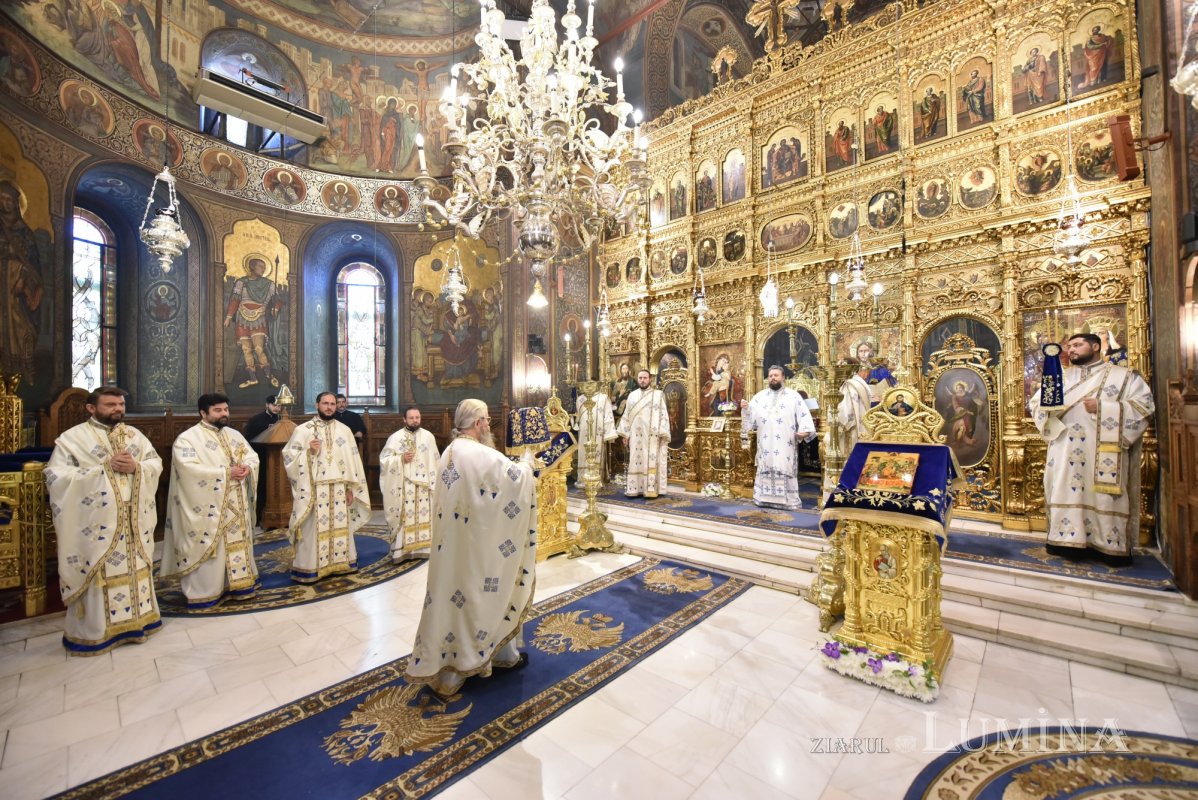 Preacinstirea Maicii Domnului la Catedrala Patriarhală 305981