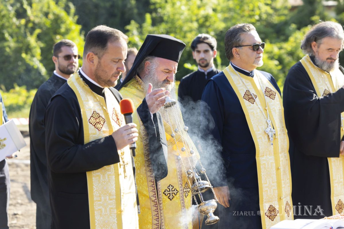 Început bun pentru noua biserică a Academiei de Poliție din București 306400