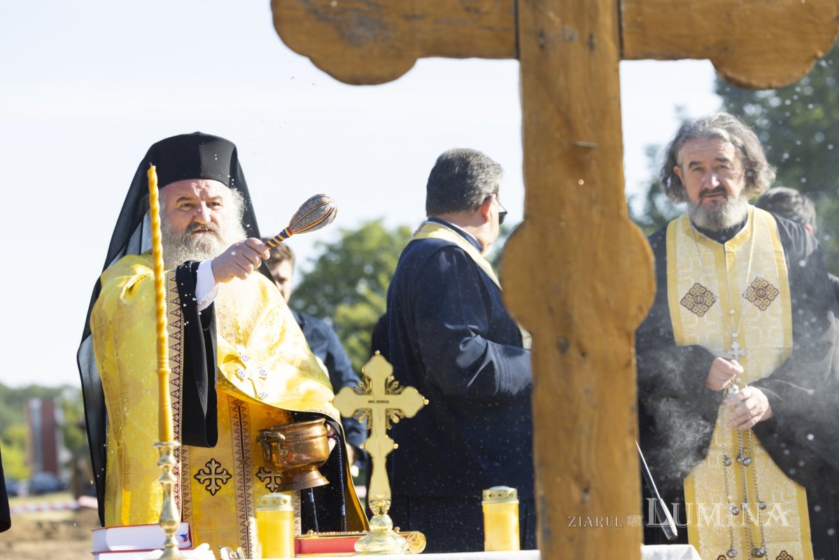 Început bun pentru noua biserică a Academiei de Poliție din București 306403