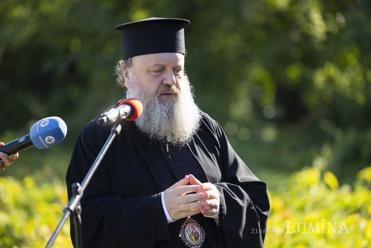 Început bun pentru noua biserică a Academiei de Poliție din București 306405