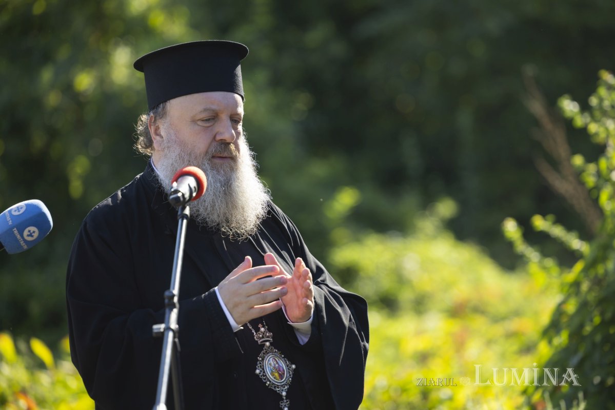 Început bun pentru noua biserică a Academiei de Poliție din București 306409