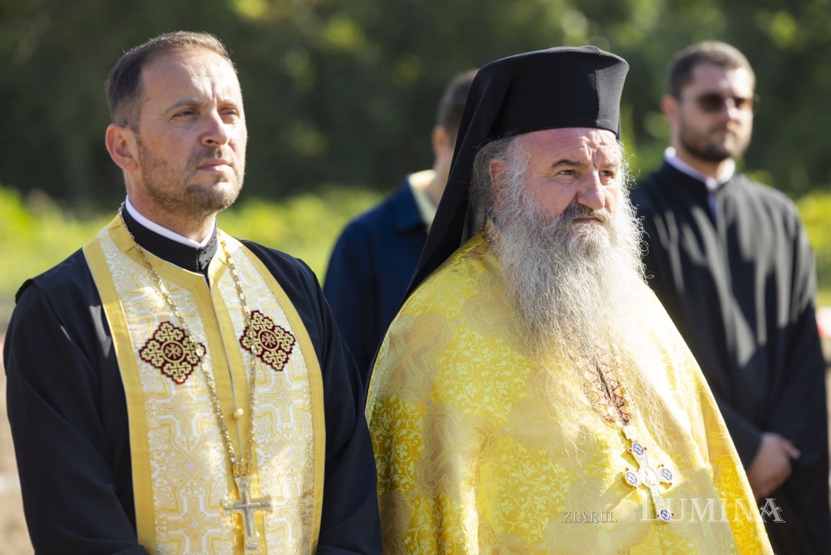 Început bun pentru noua biserică a Academiei de Poliție din București 306420