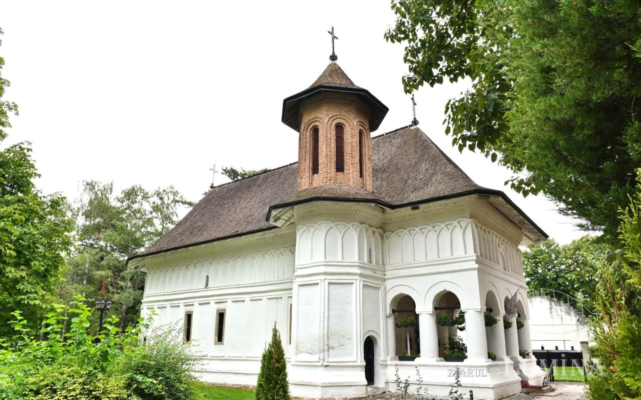 Sclipirile Luminii: Biserica Palatului Mogoşoaia 306644