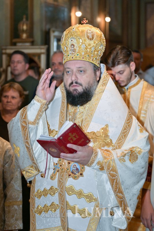 Binecuvântare arhierească pentru credincioşii Parohiei Zlătari din Capitală 306727