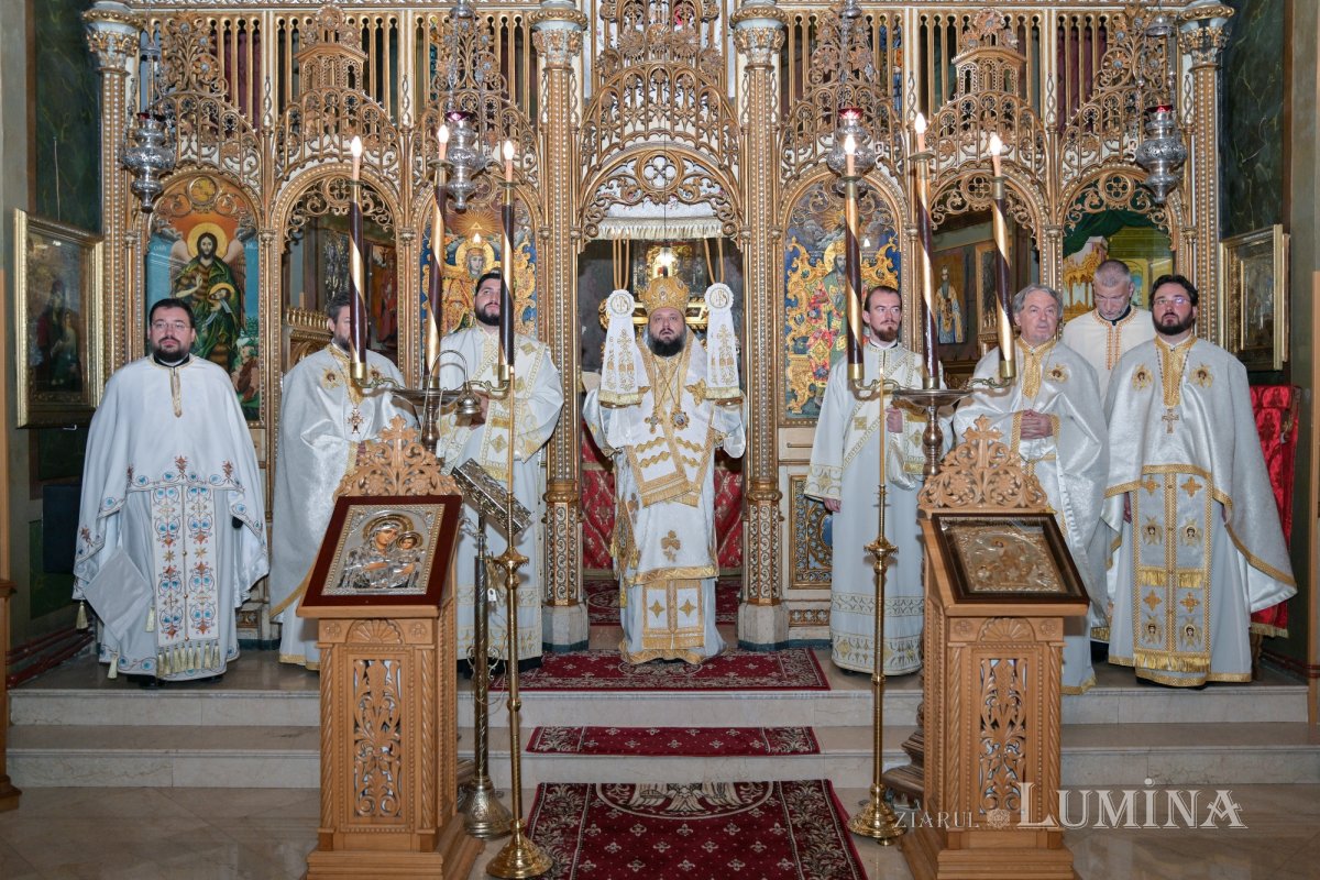 Binecuvântare arhierească pentru credincioşii Parohiei Zlătari din Capitală 306740